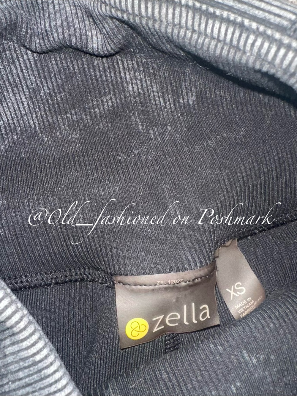Zella Ribbed Bike Shorts - Picture 4 of 8